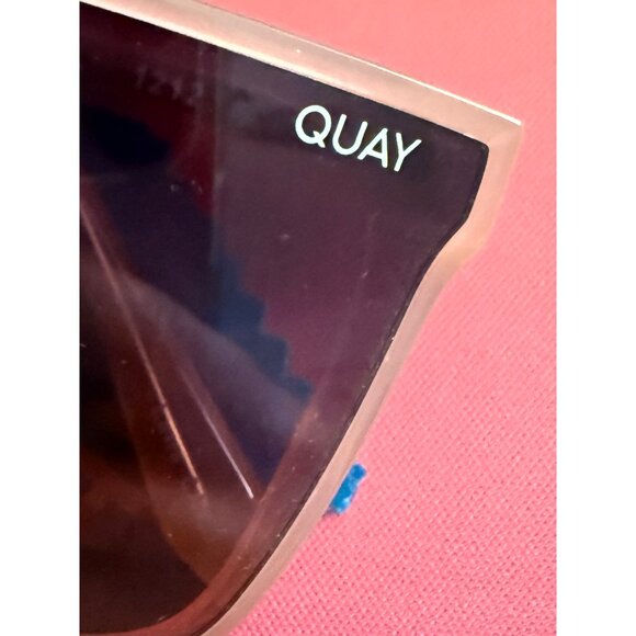 SOLD QUAY Unisex Nightfall Medium 49mm Shield Sunglasses 1212 - Picture 3 of 12